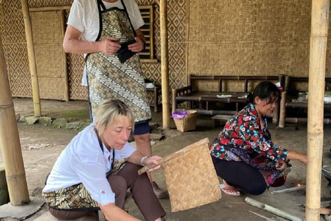 Yogyakarta: Javanese Cooking & Pindul Cave Tubing SHARED Activity