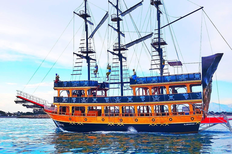 Antalya: Full-Day Lara Pirate Boat Trip with Lunch & Drinks Tour with Hotel Transfer