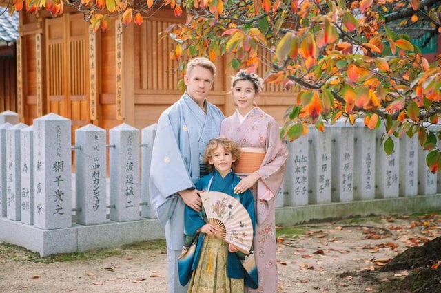 Osaka: Kimono or Yukata Rental &Photos Service Options