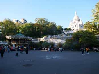 París: Visita obligada a pie por Montmartre con un guía local
