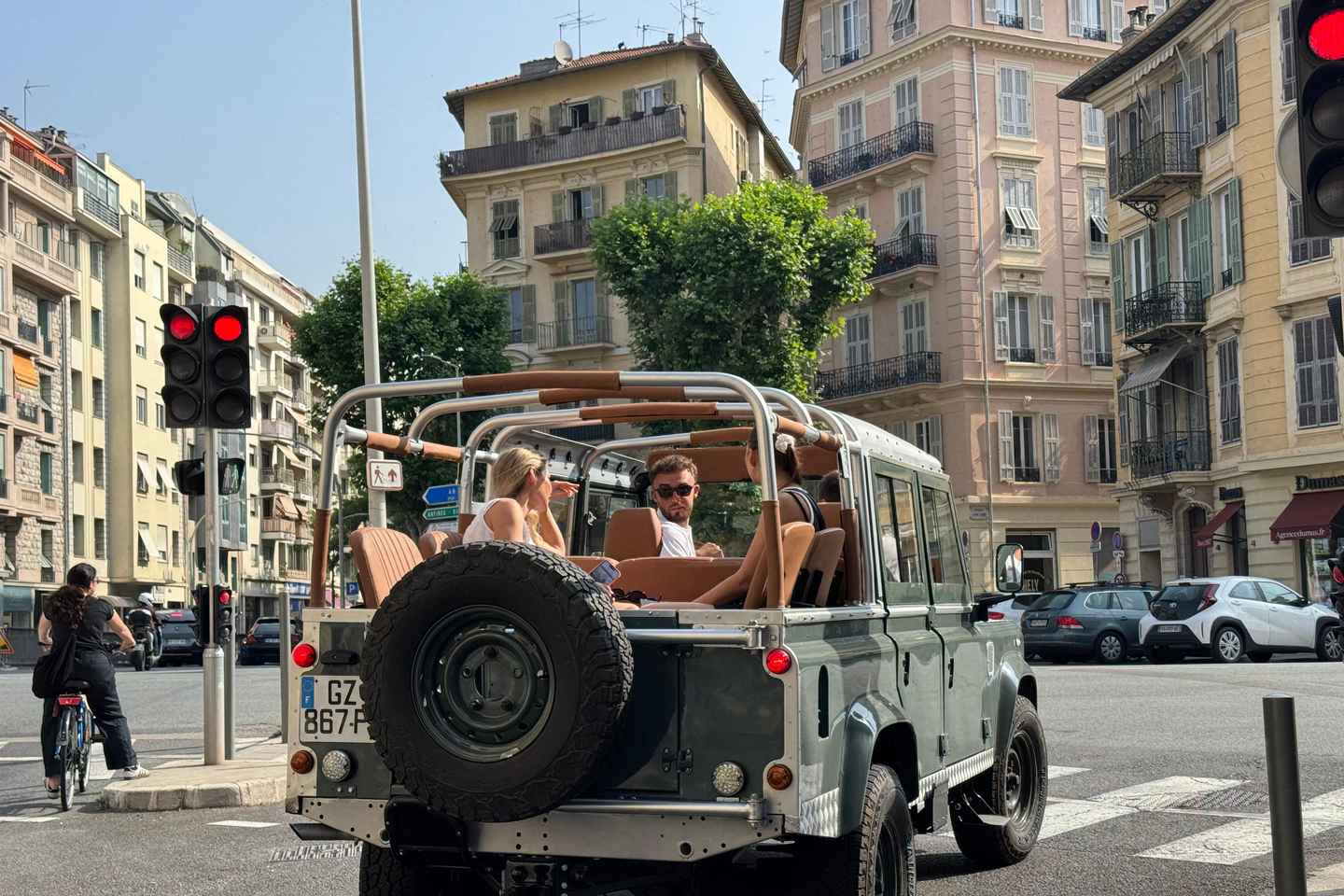 Tour 4x4 da Nizza a Èze con visita alla fabbrica di profumi Fragonard