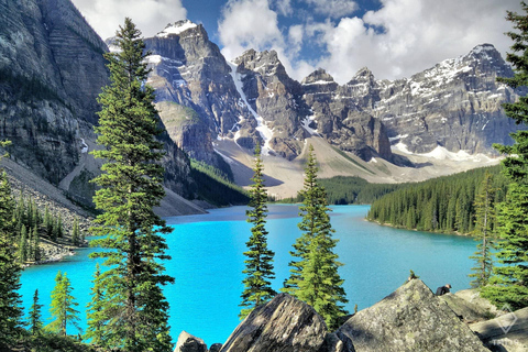 Calgary: Lake Louise, Moraine Lake, & Emerald Lake Tour