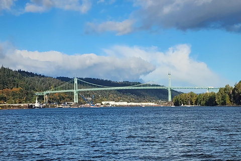 Portland&#039;s &quot;12 Historic Bridges&quot; Boat Tour - All Inclusive