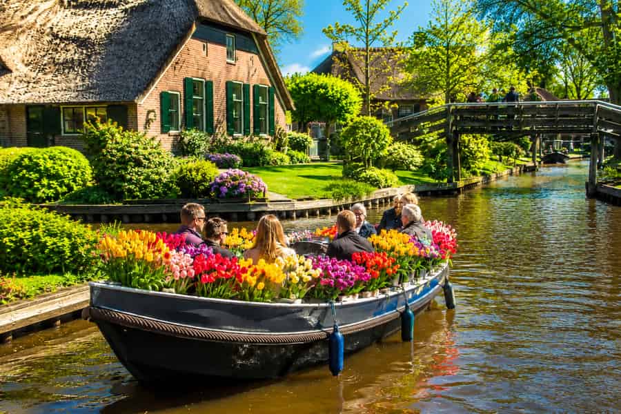 Amsterdam: Tagestour Giethoorn, Tulpenboot & Keukenhof. Foto: GetYourGuide