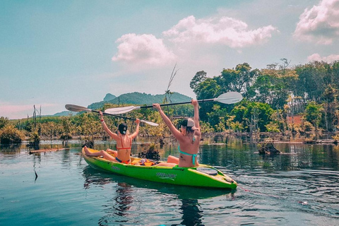 Aventura de caiaque em Ao Nang: Explore a impressionante floresta inundadaAventura de caiaque em Ao Nang