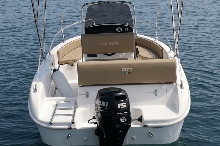 Barcelona: License-Free Boat Rental Barcelona: License-Free Boat Rental - Morning