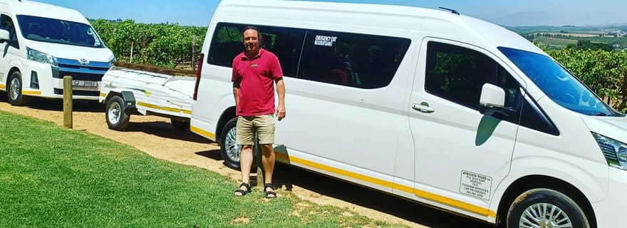 Visite des vignobles de Stellenbosch, déjeuner et dégustations compris.