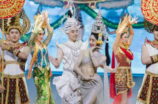 Bangkok: Eintrittskarte für die Golden Dome Cabaret Show