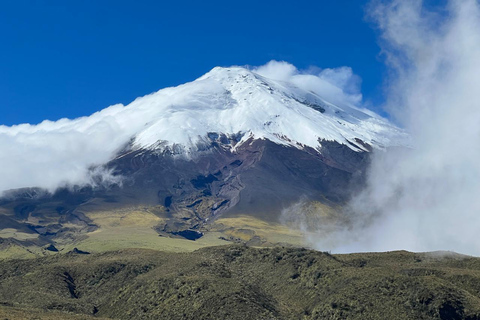 Hidden Corners of Cotopaxi: Slow Travel by 4x4