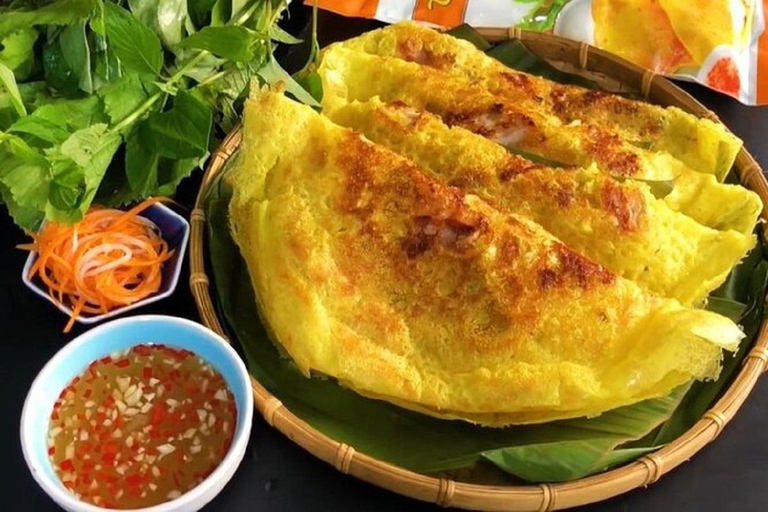 Hoi An stadsrundtur-båttur-släpp blomsterlykta på floden