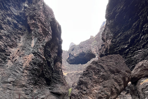 Masca Gorge Guided Hike + Boat Ride + Transport