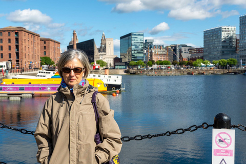 Beatles Highlights Walking Tour in Liverpool 3-hour: English Walking Tour