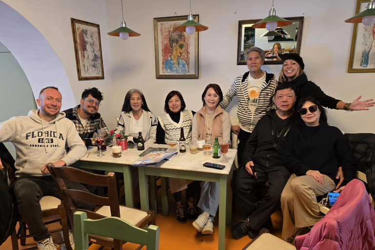 Upptäck Mykonos till fots med matupplevelseUpptäck Mykonos mat till fots