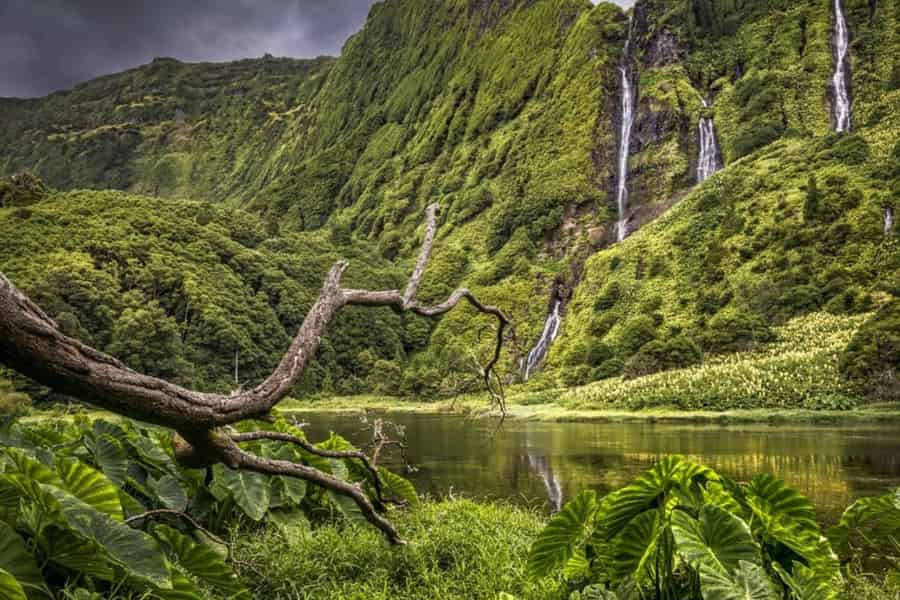 Tagestour zur Insel Flores | Wasserfälle & ortskundiger Guide. Foto: GetYourGuide Tagestour zur Insel Flores | Wasserfälle & ortskundiger Guide. Foto: GetYourGuide