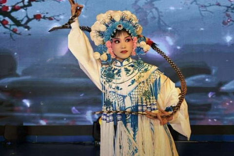 Chongqing: Sichuan face-changing Cultural Heritage Show