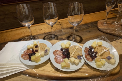 Wine & Cheese Afternoon Wine Tours in NOTL (visites guidées des vins et fromages de l'après-midi)