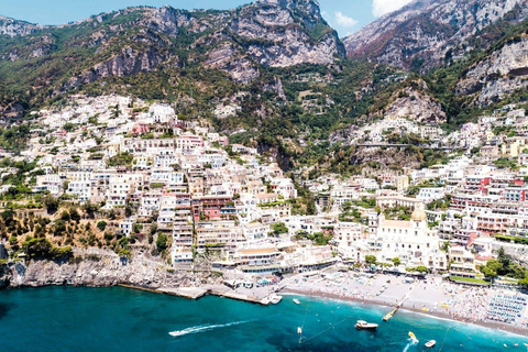 Depuis Sorrente : Visite guidée en bus de la côte amalfitaine et trajet en ferry