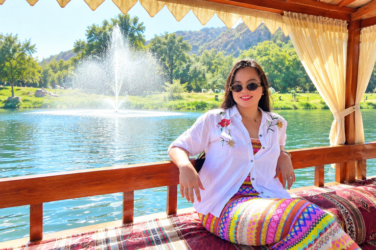 Salalah: Private 5-Day Dhofar Highlights Tour with Guide