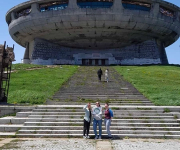 Долина роз и памятник Бузлуджа Эко Частная экскурсия