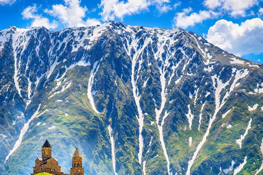 Tiflis: Die beste Tagestour – Stepanzminda, Ananuri, Gudauri und Gergeti. Foto: GetYourGuide