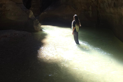 Wadi Mujib: Siq Trail Tour with Photography
