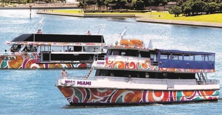 Miami: Celebrity Homes Boat Tour with Guide photo 3