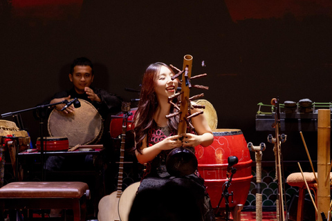 Ho Chi Minh: Open-Top Bus Tour, Chào Show & Dinner MAIN MENU BUS TOUR with CHÀO SHOW