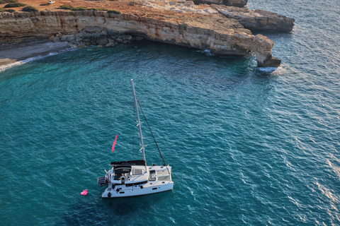 Rethymno: Private Sunset Cruise with Wine and Snacks