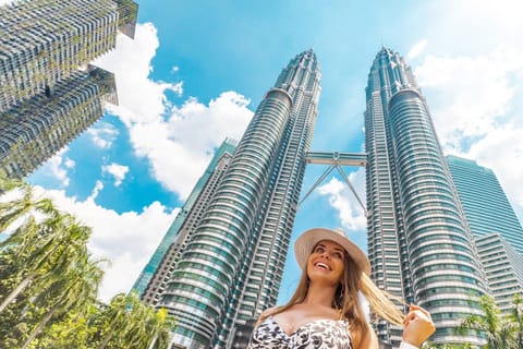 Kuala Lumpur: Half-Day Photo Tour with Petronas Twin Towers