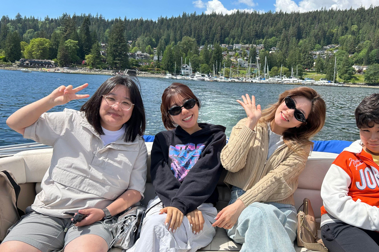 Vancouver: Private Granite Falls Boat Tour