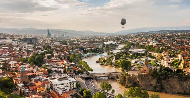 Tbilisi: OldTown Highlights with 5 Tastings & Cable Car Ride