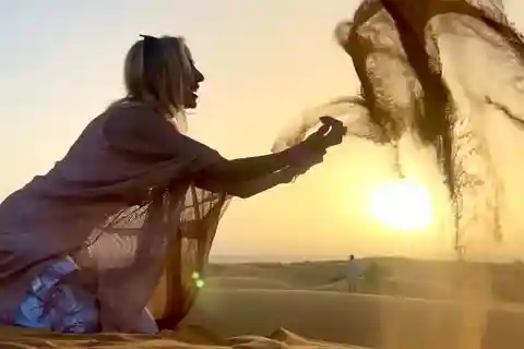 From Fez: 2 Days Desert Trip with return to Marrakech or Fez