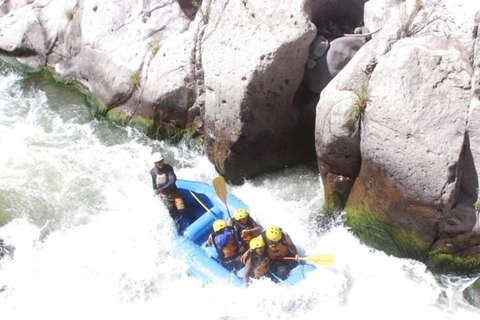 Rafting and ziplining in Arequipa