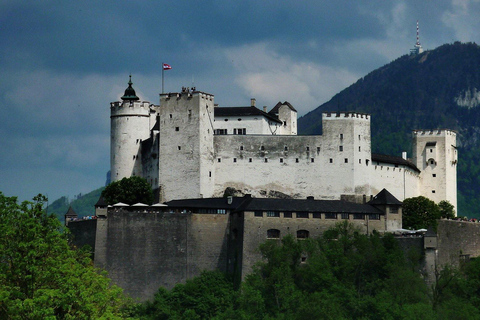 Wenen: Salzburg dagvullende tour met rondleiding door de vestingtrein