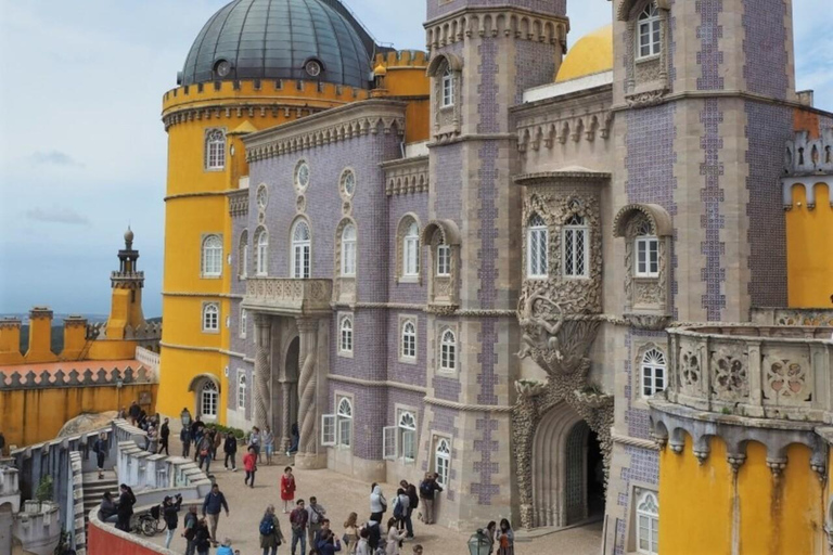 From Sintra Palaces to Lisbon Streets: Two Worlds in One Day