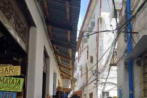 Stone Town Historical Walking Tour & Freddie Mercury Visit Stone Town Walking Tour with Local Guide