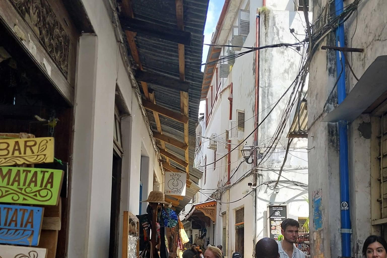 Stone Town Historical Walking Tour & Freddie Mercury Visit Stone Town Walking Tour with Local Guide