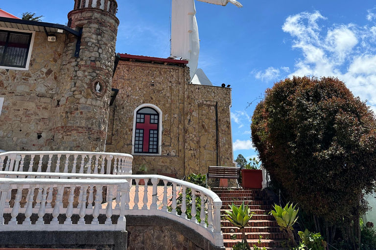 Bogota: Private Tour to Monserrate and GuadalupeBogota: Private Spiritual Tour to Monserrate and Guadalupe