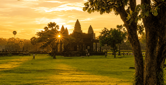 Siem Reap: Small Group Tour to Angkor Wat in Spanish