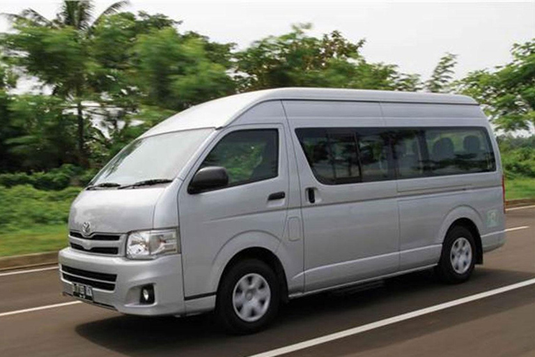 Bali : voiture privée ou minibus avec chauffeurExcursion en Avanza pour 5 passagers - Option A