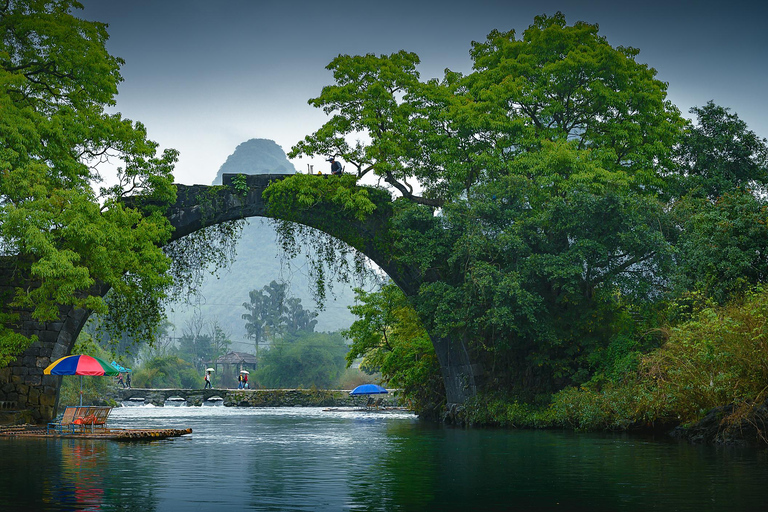 Yangshuo: Yulong River Rafting, Cycling & Ruyi Peak Day Tour Defult option