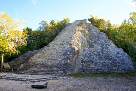 Excursión Tulum Coba: Explora las ruinas mayas y nada en un cenote