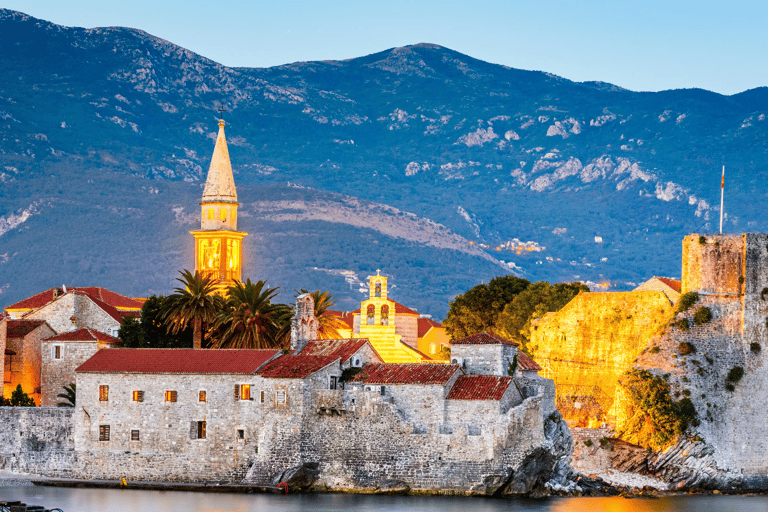 De Tirana / Durresi/ Lalezi : Excursion d&#039;une journée à Budva et KotorAu départ de Tirana et de Shkodra : Excursion d&#039;une journée à Budva et Kotor