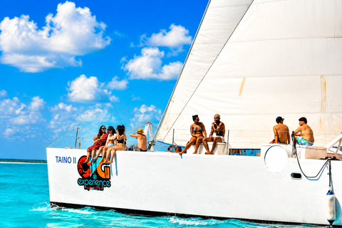 Punta Cana: Saona Island Full-Day Tour with Lunch VIP All Inclusive