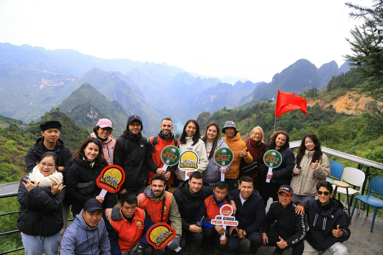 New Modern Jeep - Ha Giang Loop 3 days - Private room