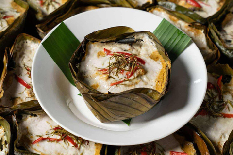 I piatti più iconici di Battambang Tour mattutino in tuk tukTour privato mattutino in tuk tuk alla scoperta dei piatti tipici di Battambang