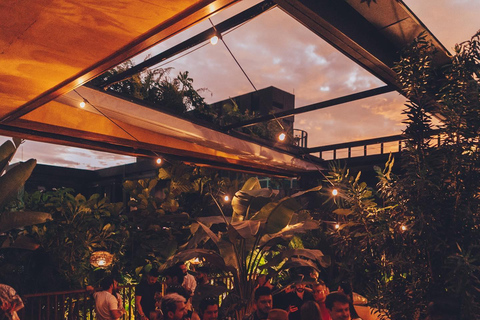 Medellin El Poblado Kroegentocht: Rooftop Vibes en Club Hoppin