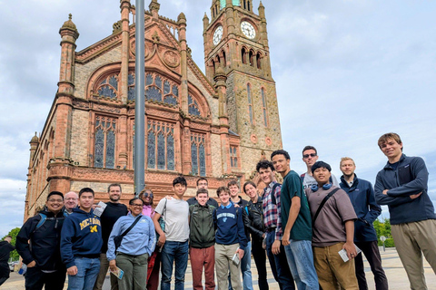 Belfast: Giant's Causeway and Derry Guided Day Trip