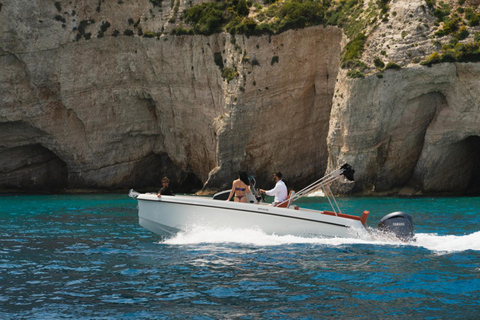 Zakynthos: Private Speedboat cruise up to 9 ppl max