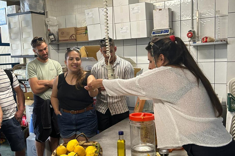 Sorrento: Visita a la Fábrica de Limoncello y Degustación